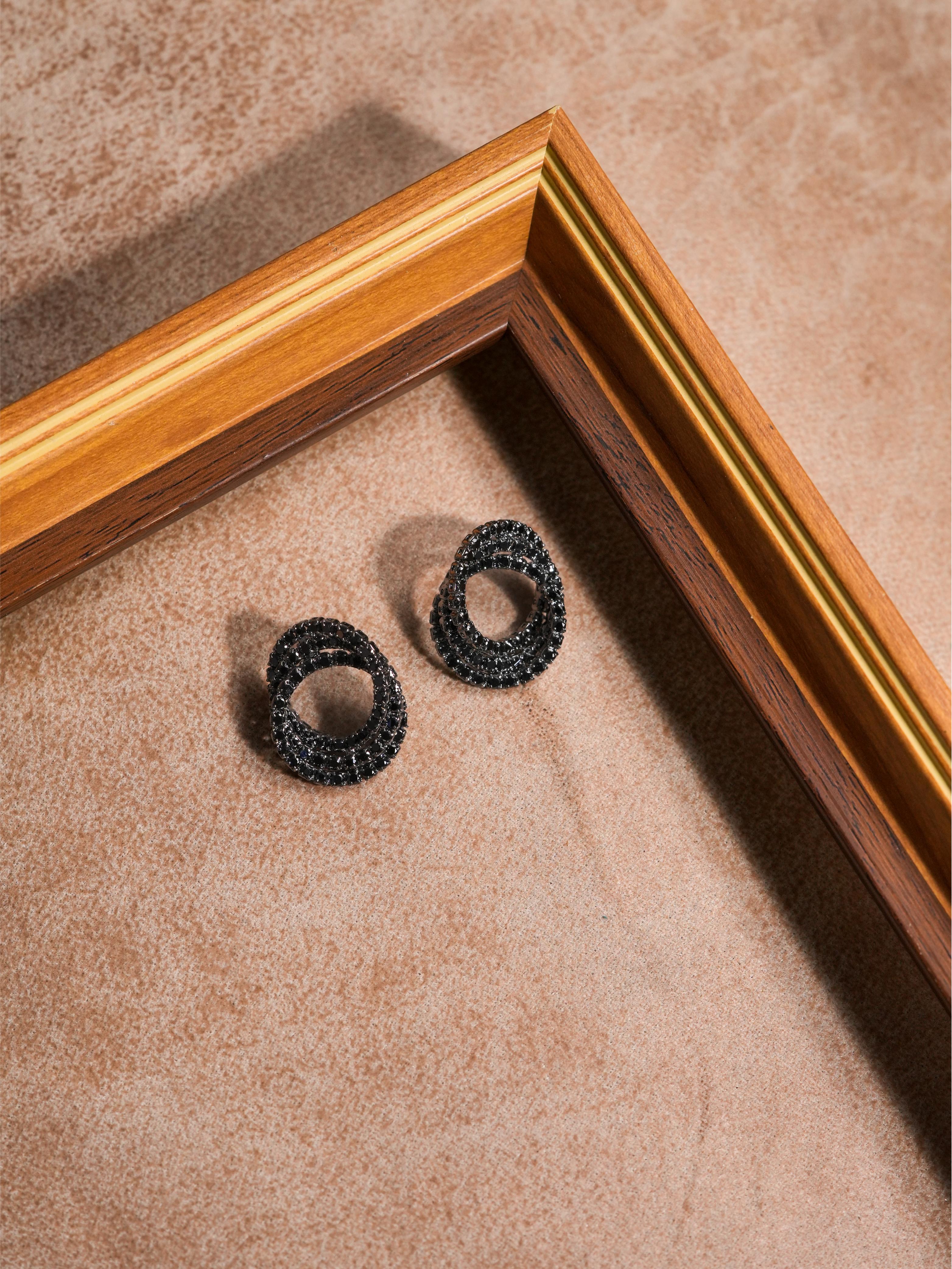 Black Ice Studs
