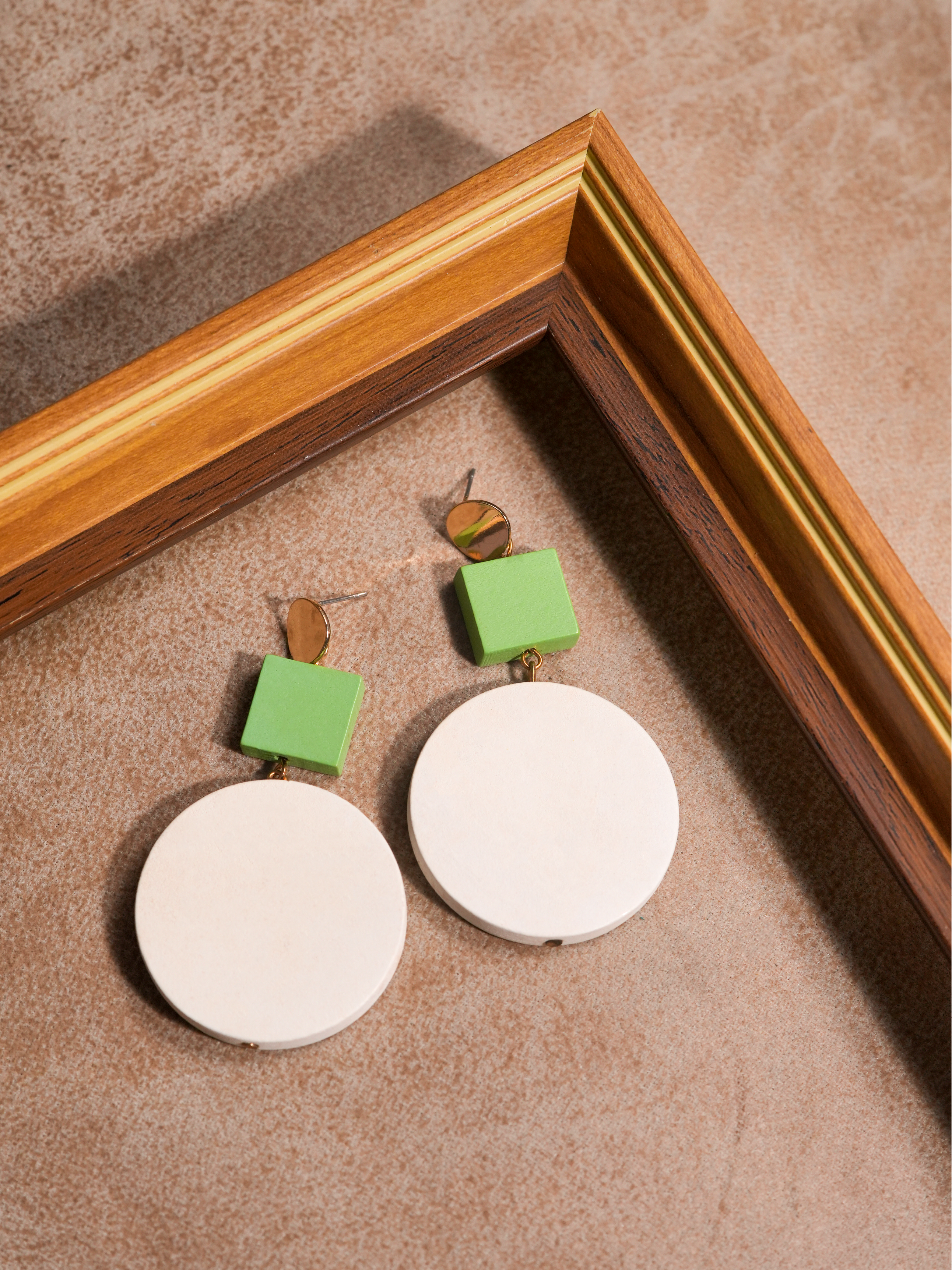 Ivory Dot Earrings